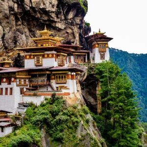 Bhutan Itinerary 🇧🇹 - 8N 9D & 4N 5D